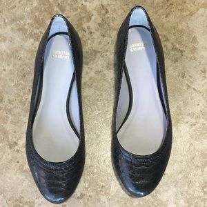 Johnston and Murphy Snakeskin Black Flats